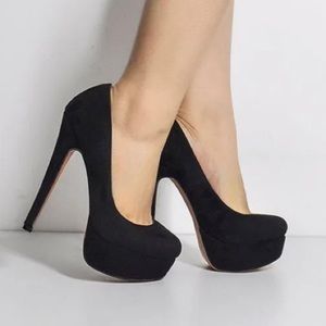 Never used Black Leather Pump from Aldo